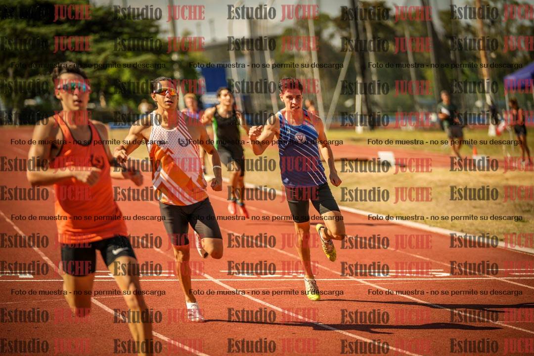 Fotos de los 400 m llanos de varones