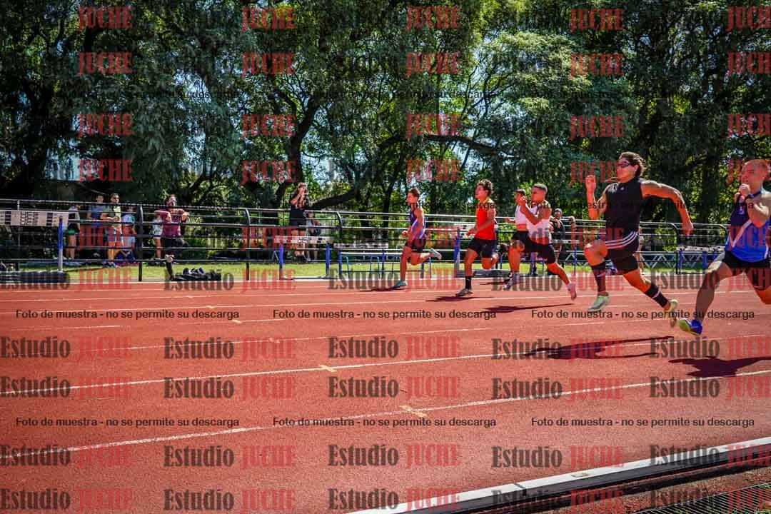 Fotos de los 100 m llanos de varones