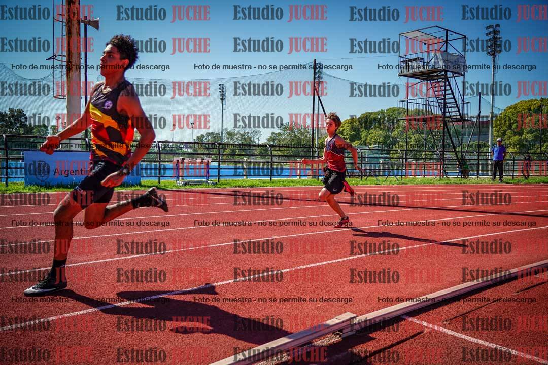 Fotos de los 200 m llanos de varones