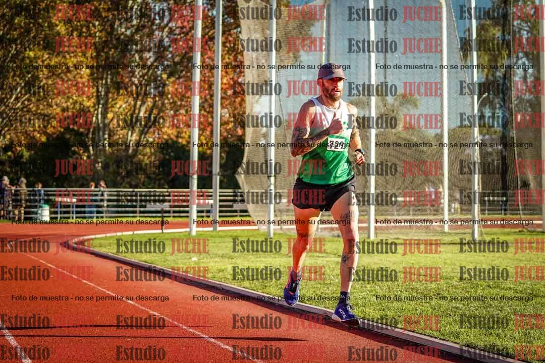 Fotos de los 3000 m llanos de varones