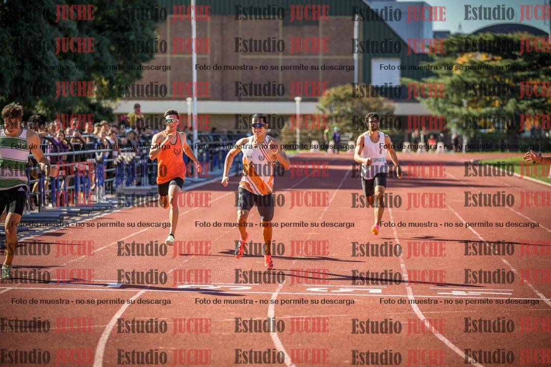 Fotos de los 400 m llanos de varones