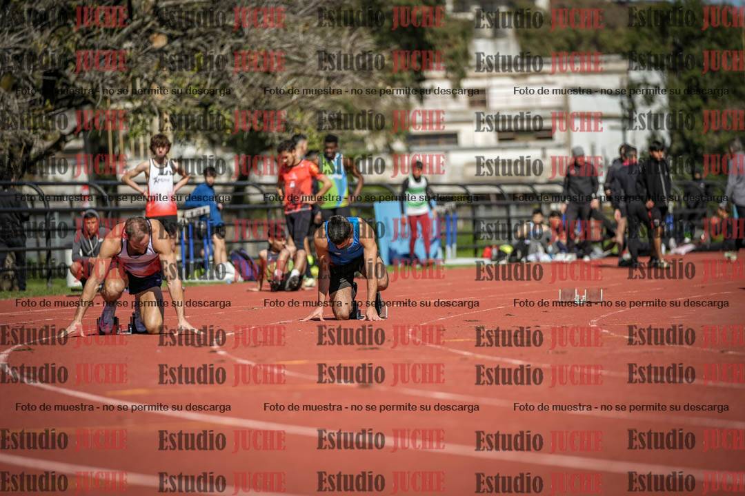 Fotos de los 200 m llanos de varones
