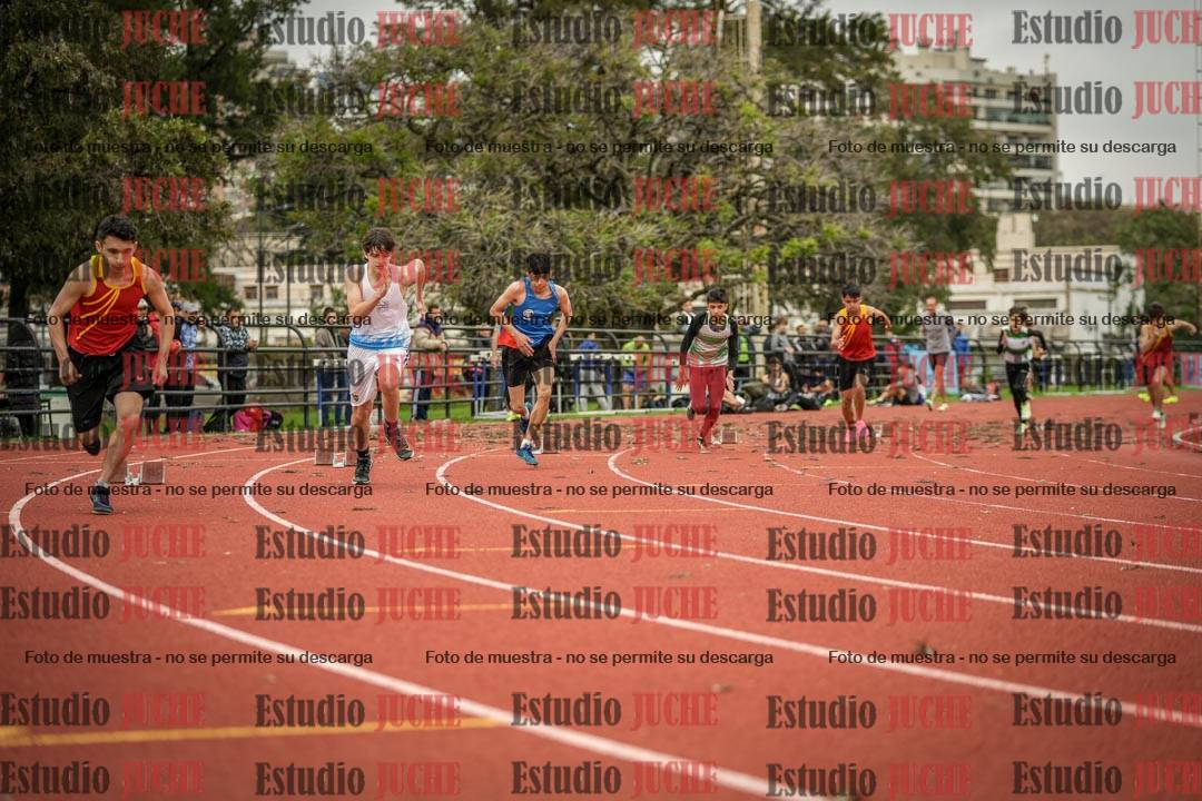 Fotos de los 200 m llanos de varones