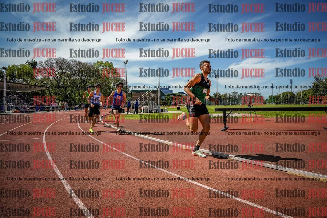 Fotos de los 800 m llanos de varones