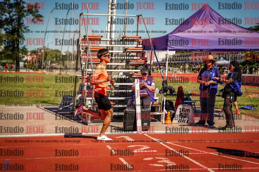 Fotos de los 800 m llanos de varones