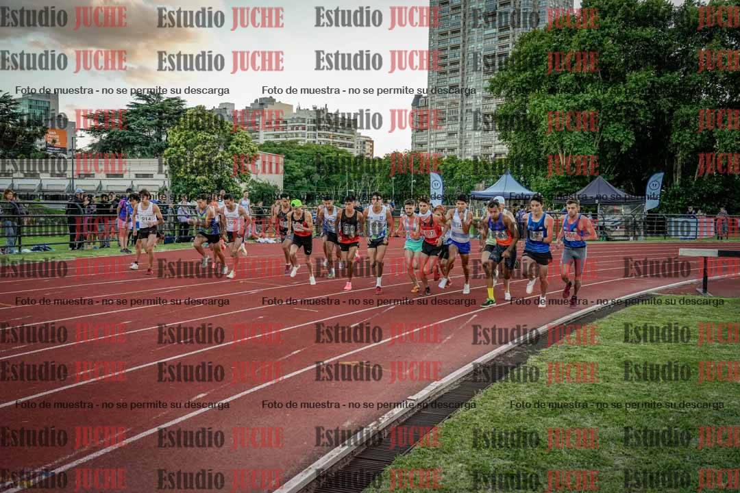 Fotos de los 1500 m llanos de varones