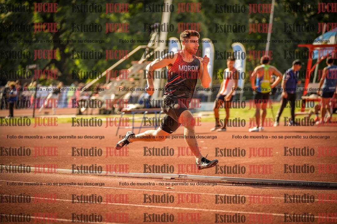 Fotos de los 400 m llanos de varones