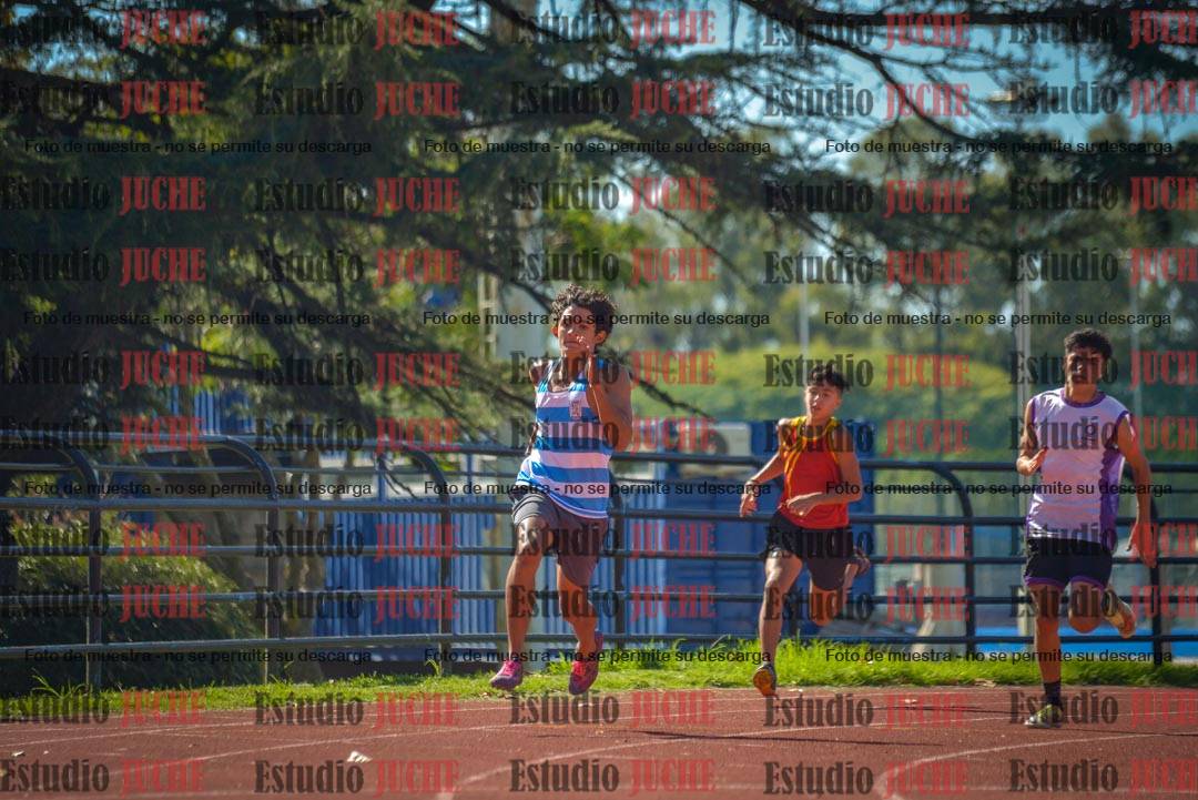 Fotos de los 200 m llanos de varones