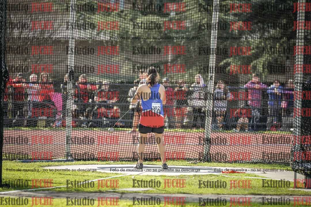 Fotos del lanzamiento de martillo de varones