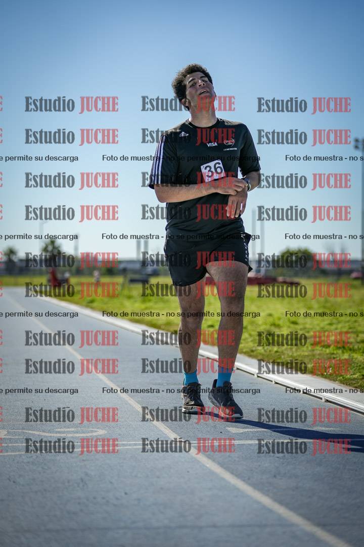 Fotos de los 5000 m llanos de mujeres y varones
