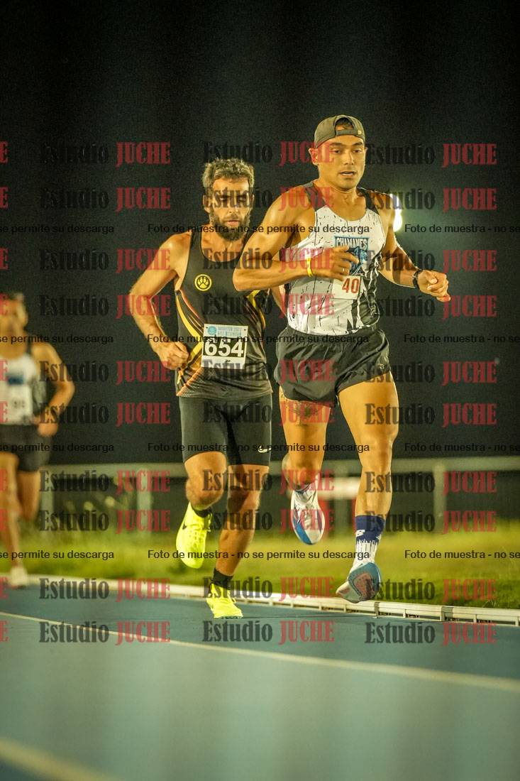 Fotos de los 3000 m llanos de varones