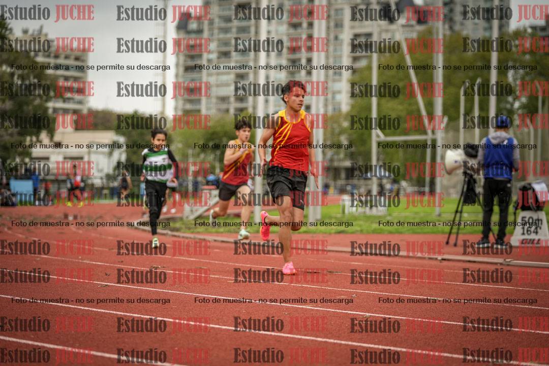 Fotos de los 200 m llanos de varones