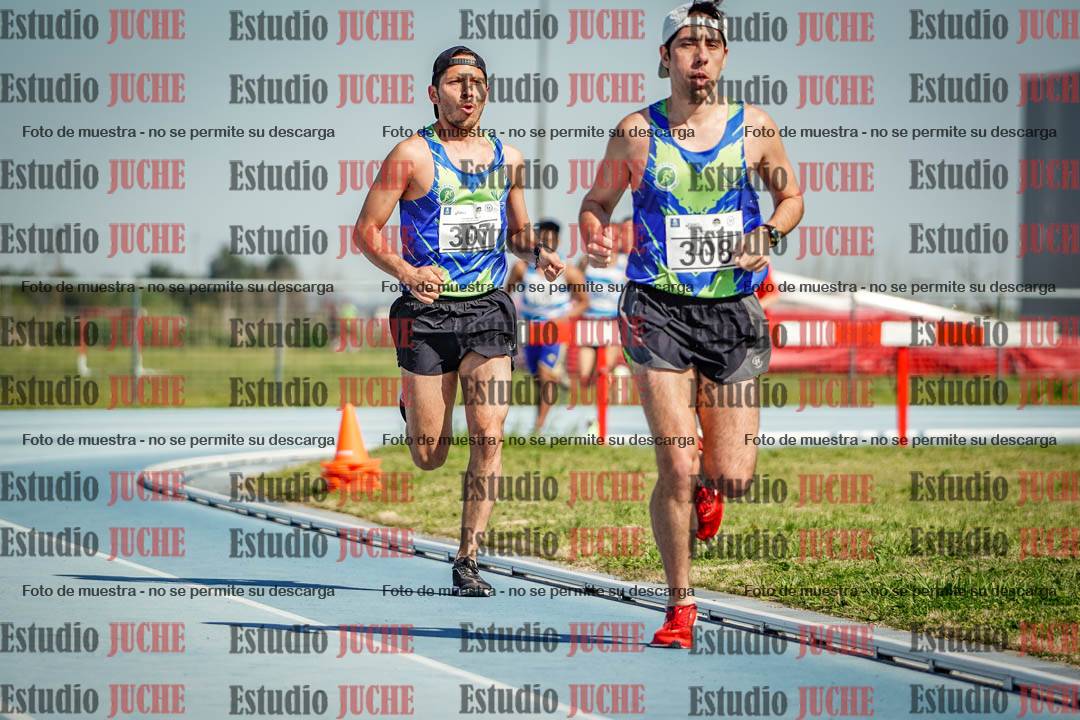 Fotos de los 3000 m llanos de varones