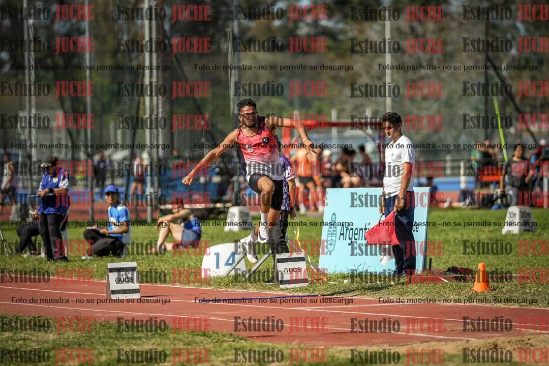 Fotos del salto triple de varones