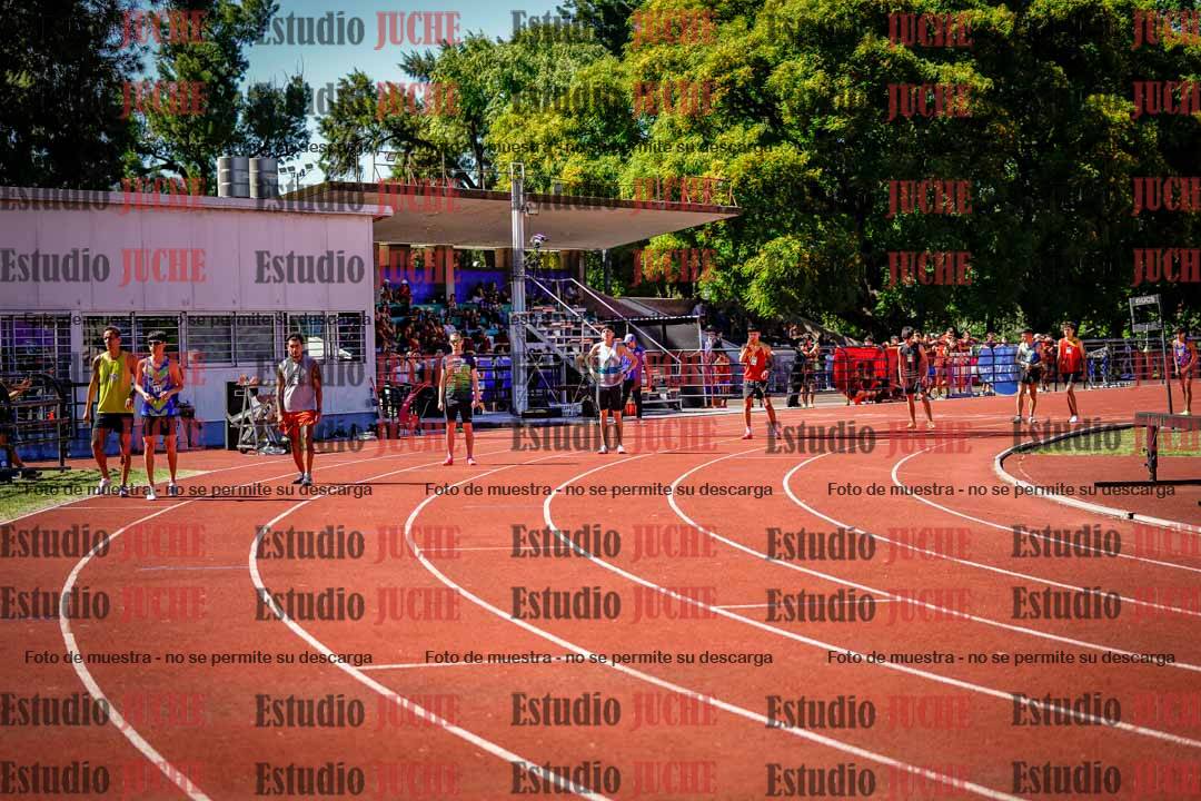 Fotos de los 800 m llanos de varones