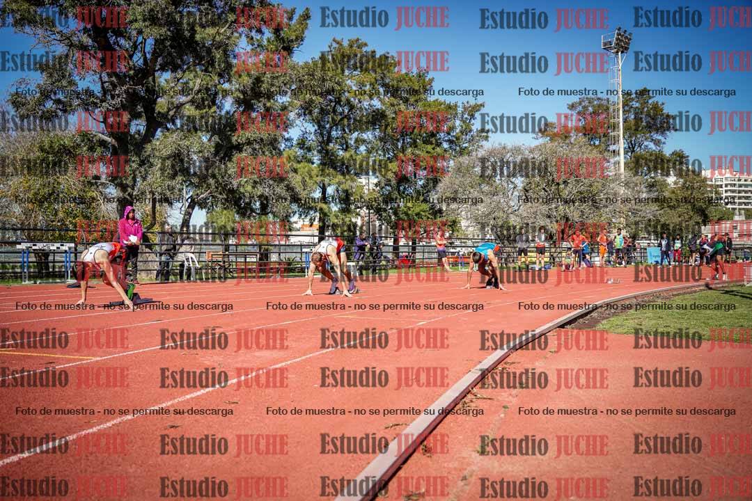 Fotos de los 200 m llanos de varones
