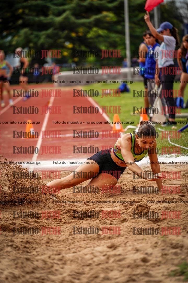 Fotos del salto triple de mujeres y varones