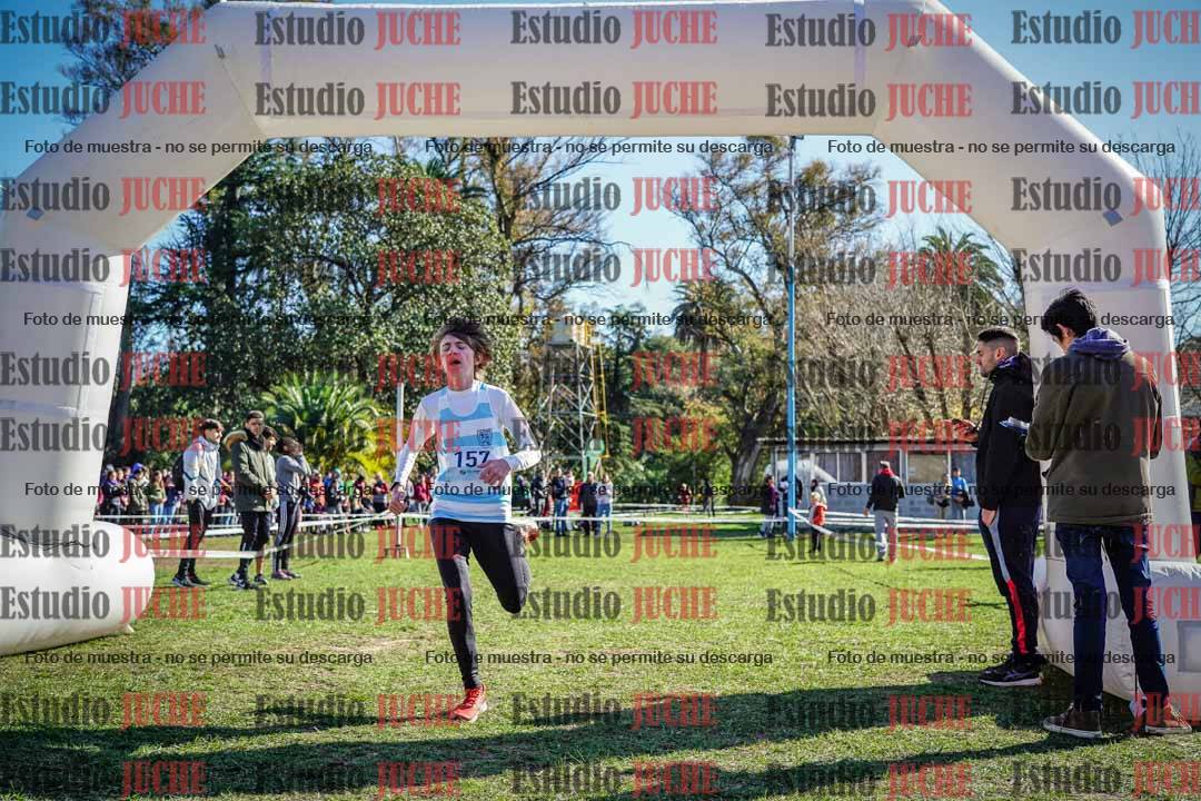 Fotos de la llegada del cross de 2000 m