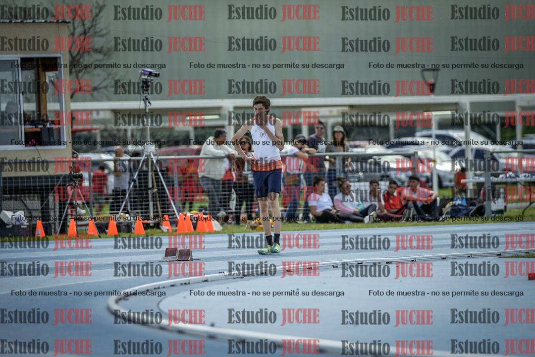 Fotos de los 400 m llanos de varones