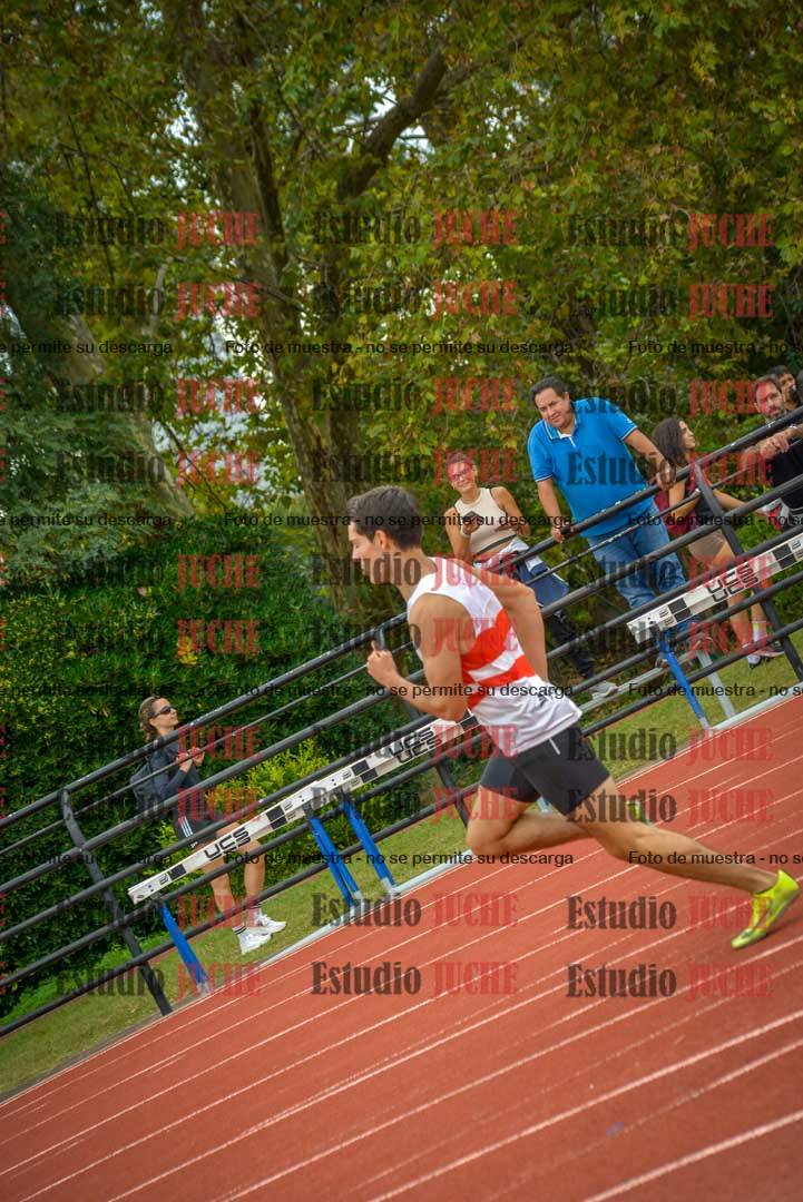 Fotos de los 400 m llanos de varones