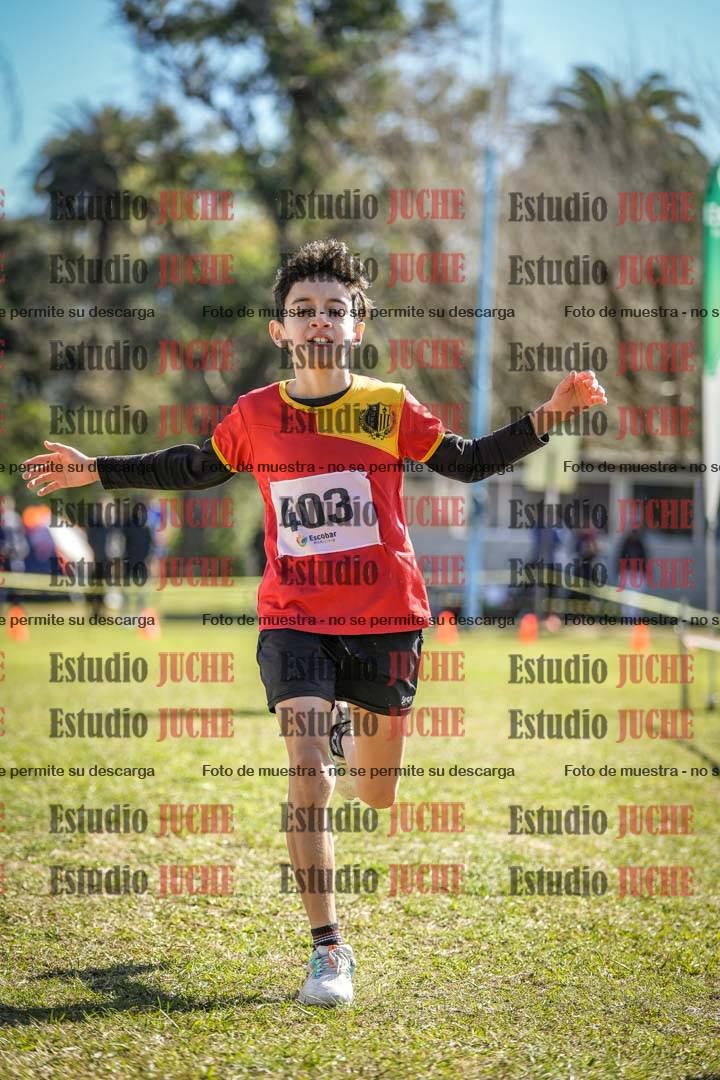 Fotos de la llegada del cross de 1000 m