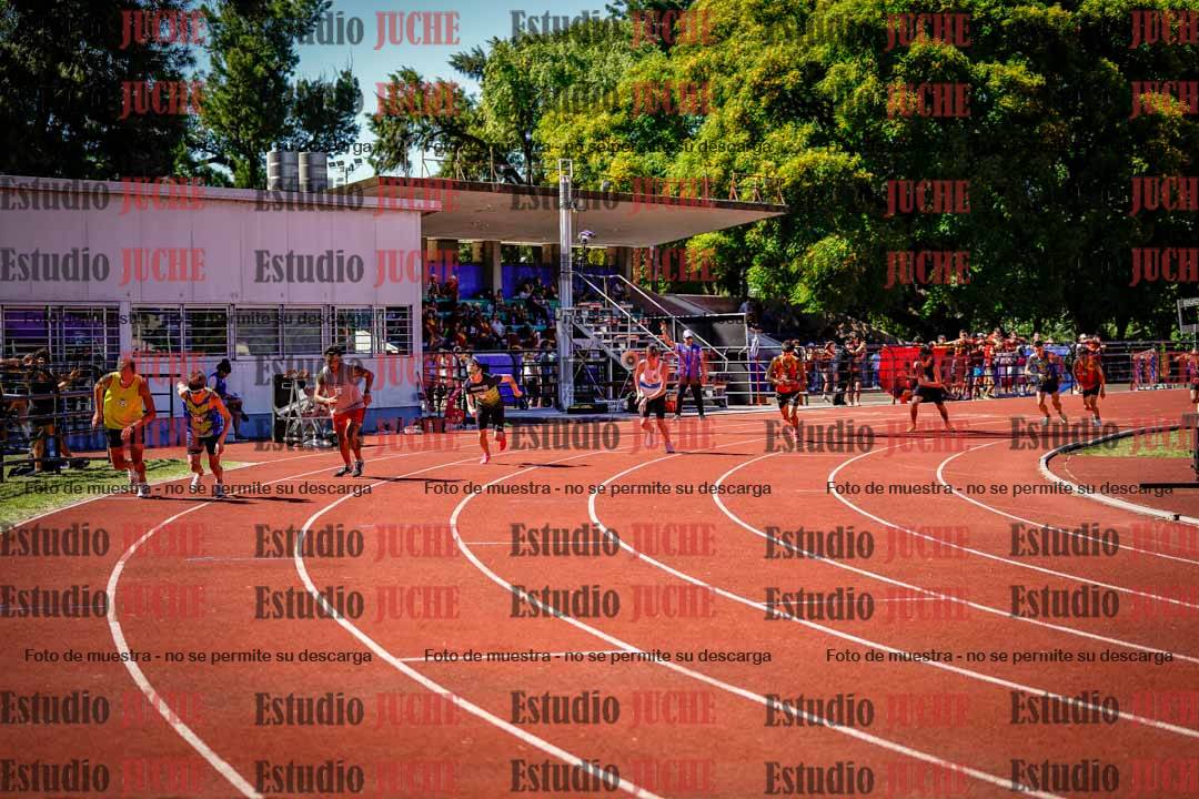 Fotos de los 800 m llanos de varones