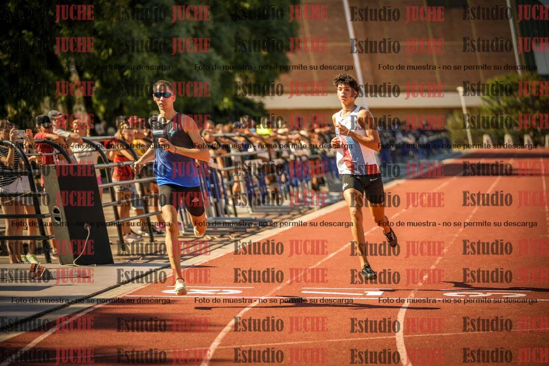 Fotos de los 400 m llanos de varones