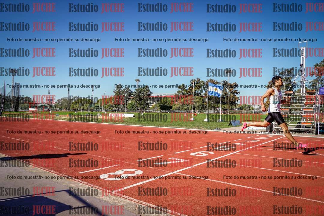Fotos de los 400 m llanos de varones