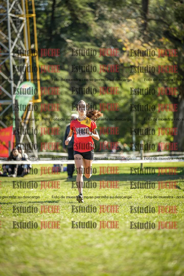 Fotos de la llegada del cross de 2000 m