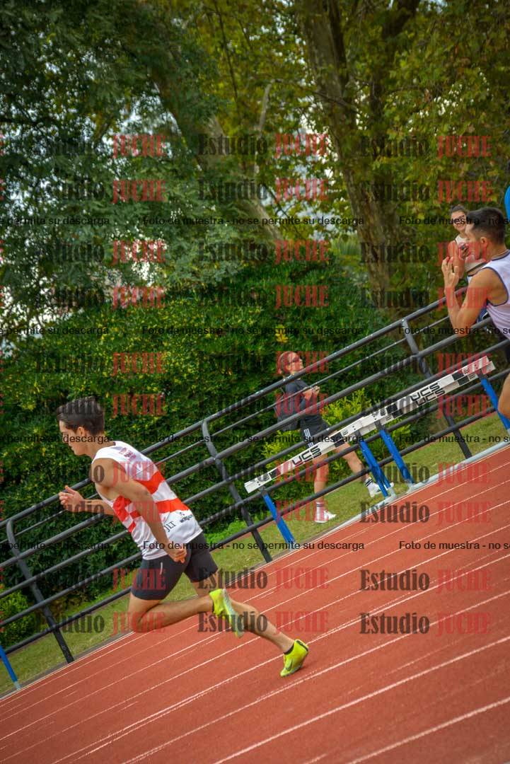 Fotos de los 400 m llanos de varones