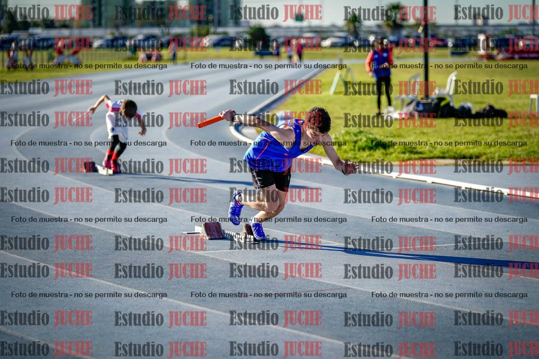 Fotos de las postas 5x80 m de varones