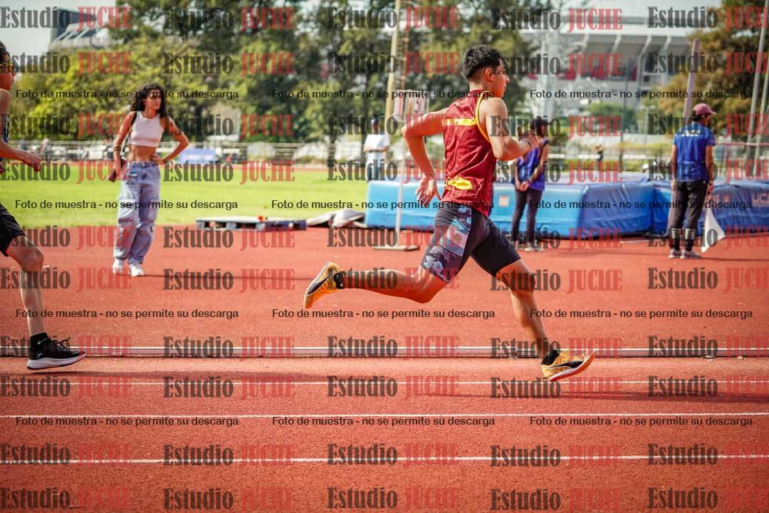 Fotos de los 800 m llanos de varones