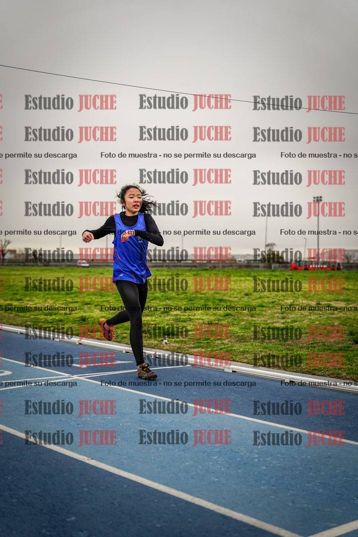 Fotos de los 800 m llanos de varones - heptatlón y hexatlón