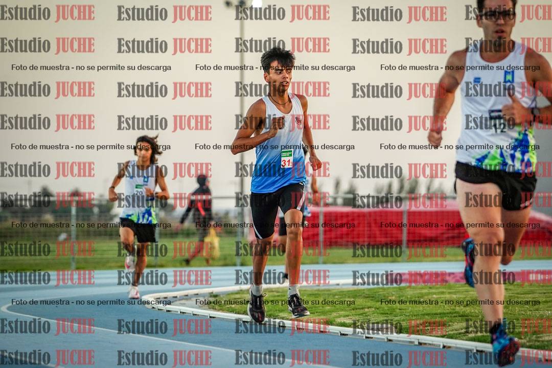 Fotos de los 3000 m llanos de varones