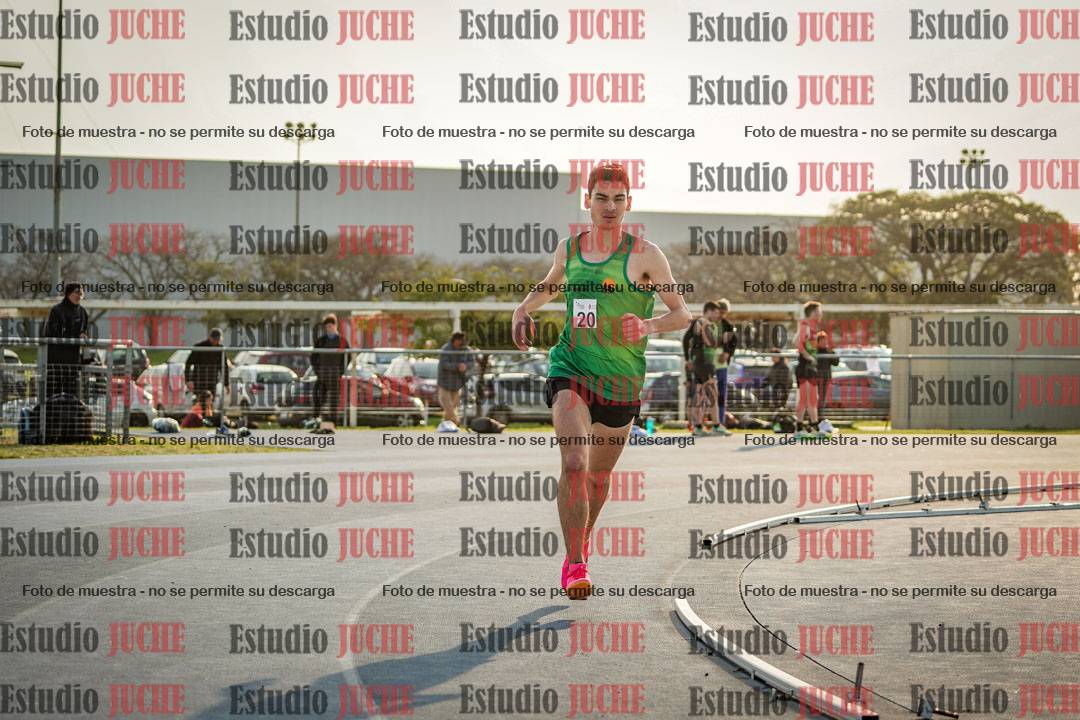 Fotos de los 3000 m llanos de varones