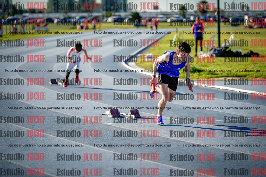 Fotos de las postas 5x80 m de varones