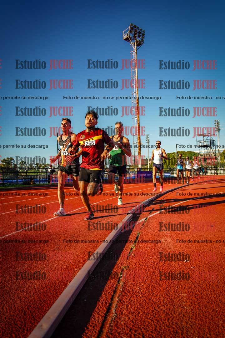 Fotos de los 3000 m llanos de varones