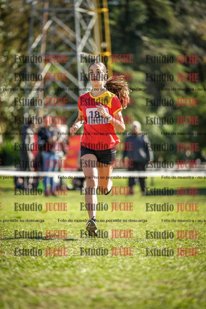 Fotos de la llegada del cross de 2000 m