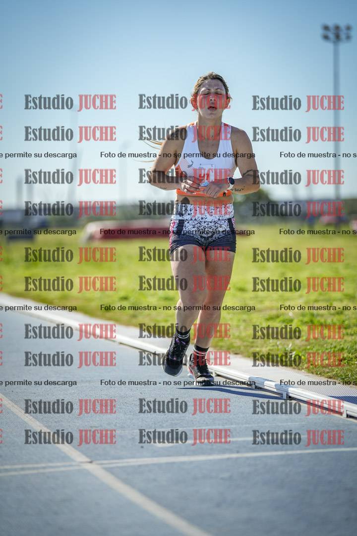 Fotos de los 5000 m llanos de mujeres y varones