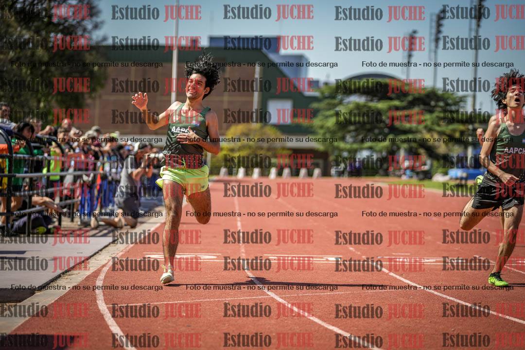 Fotos de los 400 m llanos de varones