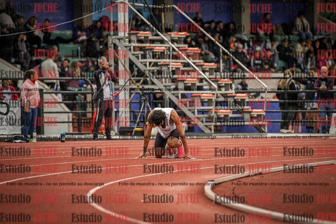 Fotos de los 400 m llanos de varones