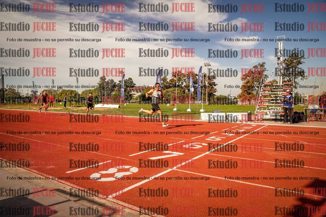 Fotos de los 400 m llanos de varones