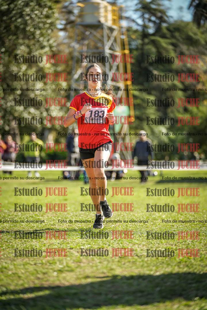 Fotos de la llegada del cross de 2000 m