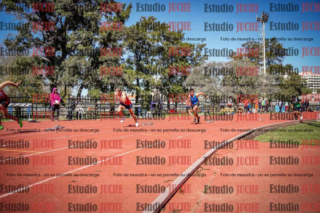 Fotos de los 200 m llanos de varones