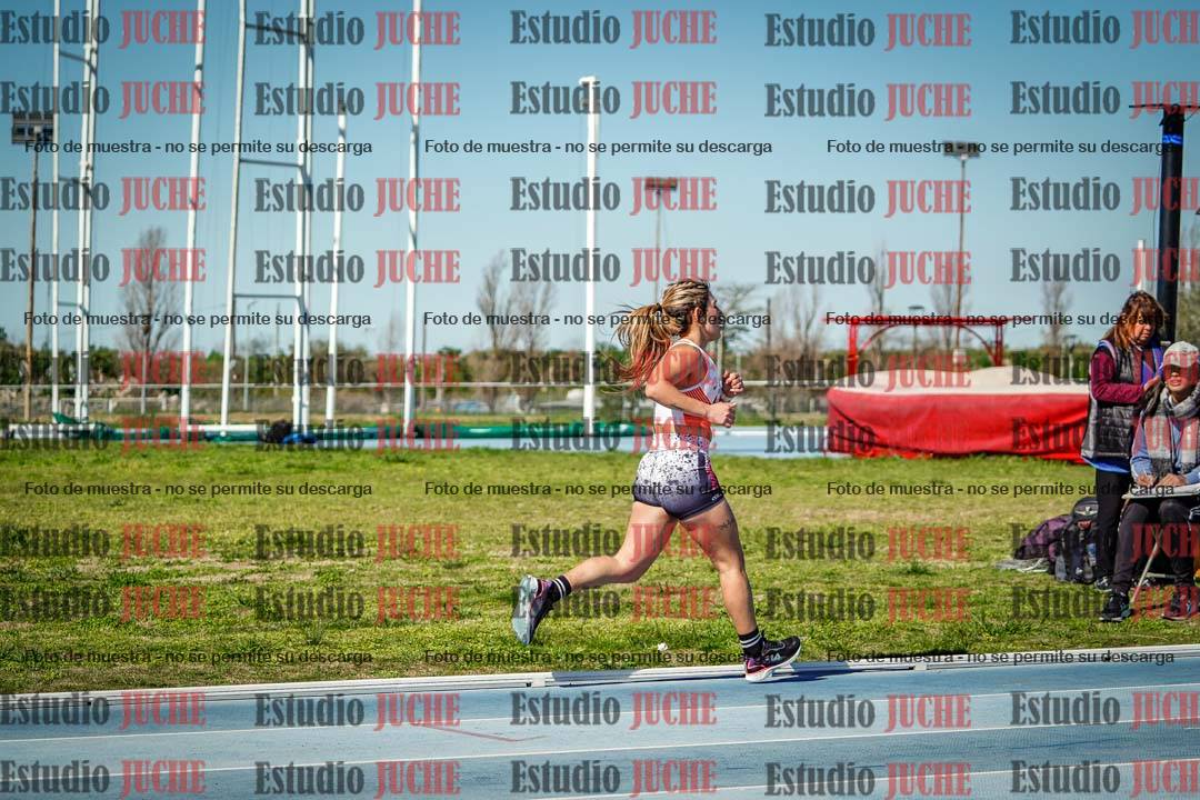 Fotos de los 5000 m llanos de mujeres y varones