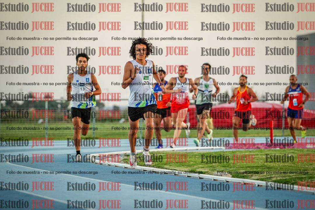 Fotos de los 3000 m llanos de varones