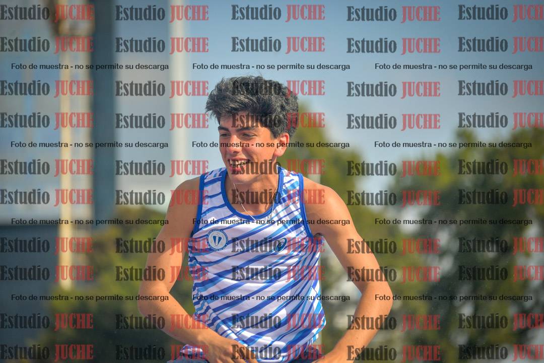 Fotos del salto con garrocha de varones - decatlón 8