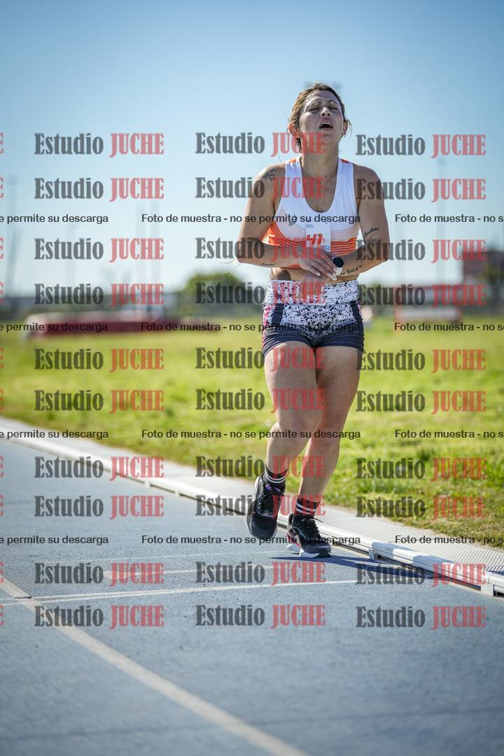 Fotos de los 5000 m llanos de mujeres y varones