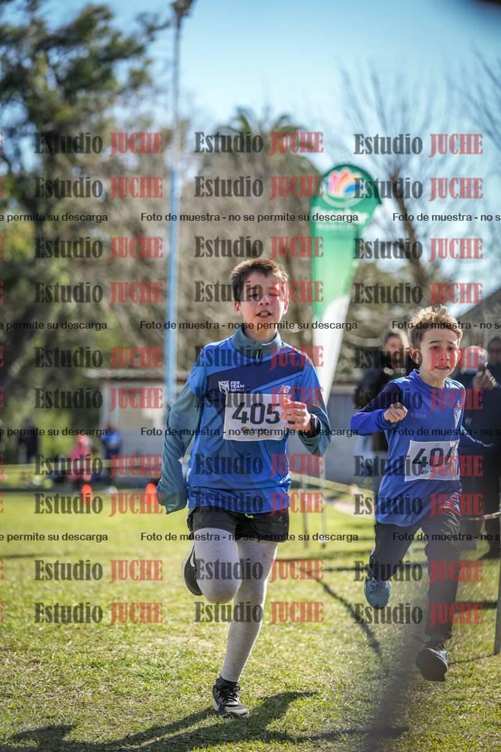 Fotos de la llegada del cross de 1000 m
