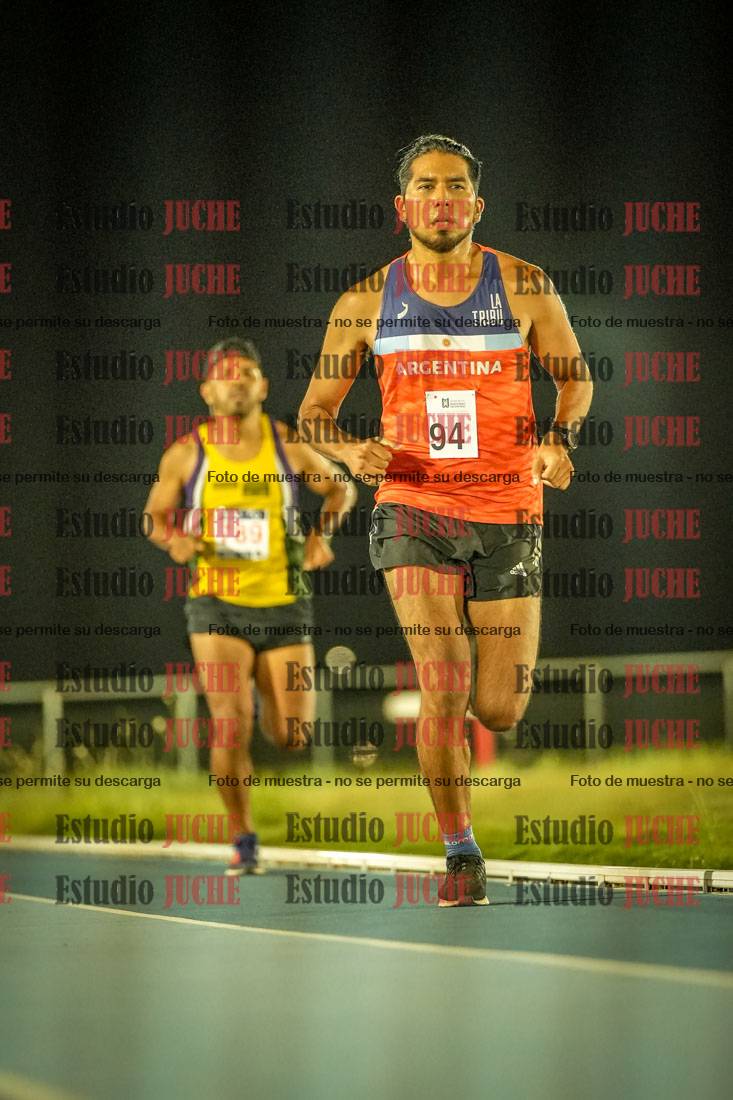 Fotos de los 3000 m llanos de varones
